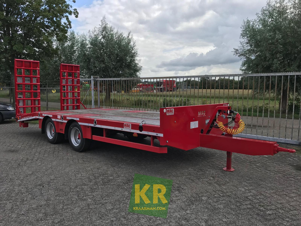 MAC Trailers 16 PREMIUM  - Remorque porte-engin surbaissée: photos 1 MAC Trailers 16 PREMIUM  - Remorque porte-engin surbaissée: photos 1