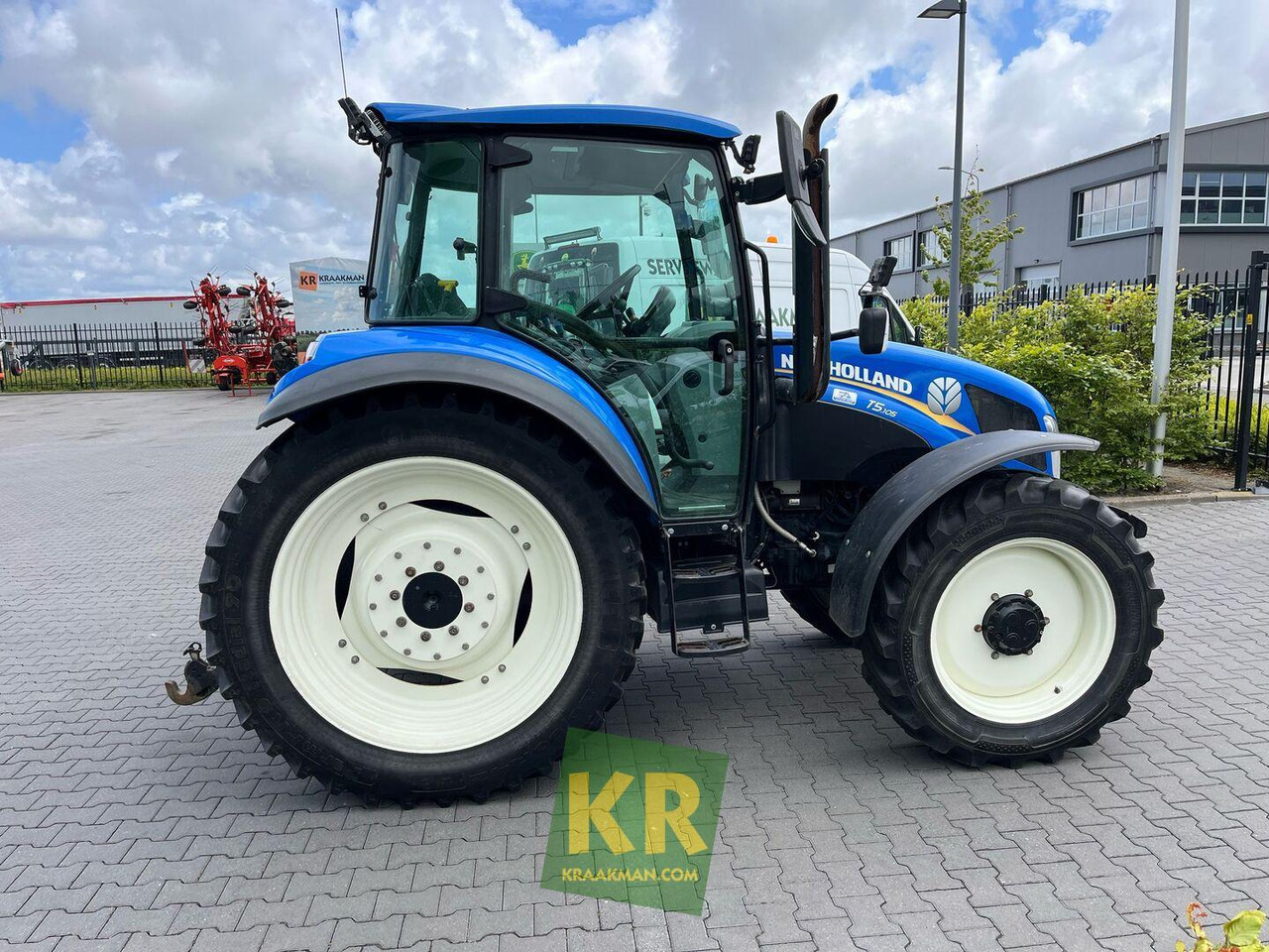 New Holland T5.105 - Tracteur agricole: photos 4 New Holland T5.105 - Tracteur agricole: photos 4