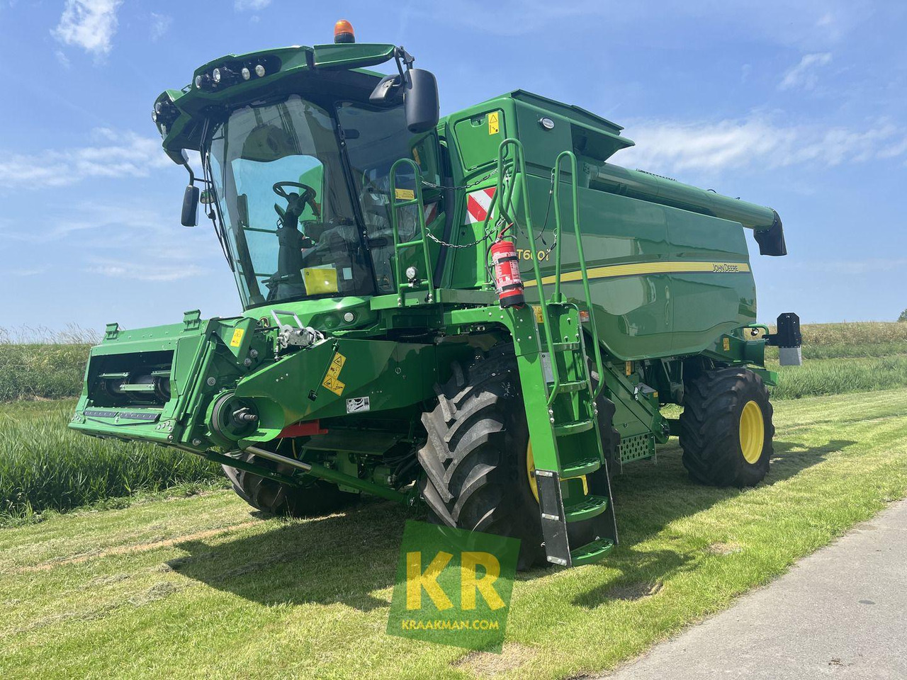 T660 John Deere - Moissonneuse-batteuse: photos 1 T660 John Deere - Moissonneuse-batteuse: photos 1