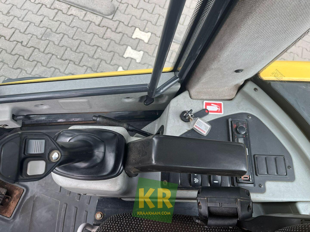 Yanmar V100 shovel - Chargeuse sur pneus: photos 3 Yanmar V100 shovel - Chargeuse sur pneus: photos 3