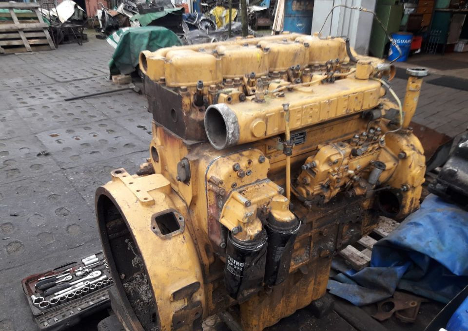Blok Silnika LIEBHERR D904 D 904 NA 904 T CZĘŚCI WAŁ KORBOWY GŁOWICA TŁOK - Bloc-cylindres pour Engins de chantier: photos 1 Blok Silnika LIEBHERR D904 D 904 NA 904 T CZĘŚCI WAŁ KORBOWY GŁOWICA TŁOK - Bloc-cylindres pour Engins de chantier: photos 1