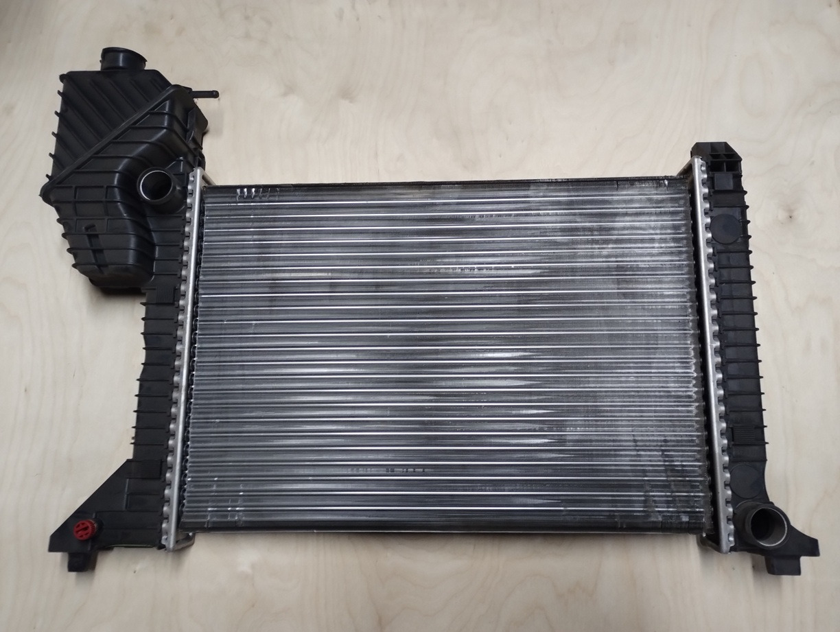 CHŁODNICA WODY MERCEDES SPRINTER 902 903 904 2204018 9015001800 62687 - Radiateur pour Véhicule utilitaire: photos 2 CHŁODNICA WODY MERCEDES SPRINTER 902 903 904 2204018 9015001800 62687 - Radiateur pour Véhicule utilitaire: photos 2
