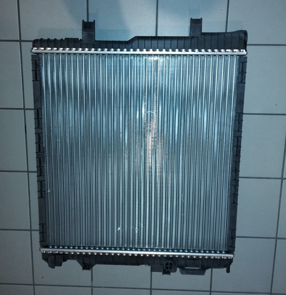 CHŁODNICA WODY MERCEDES VARIO 667 668 670 6685000102 OM900 OM904 1996-2013 - Radiateur: photos 2 CHŁODNICA WODY MERCEDES VARIO 667 668 670 6685000102 OM900 OM904 1996-2013 - Radiateur: photos 2