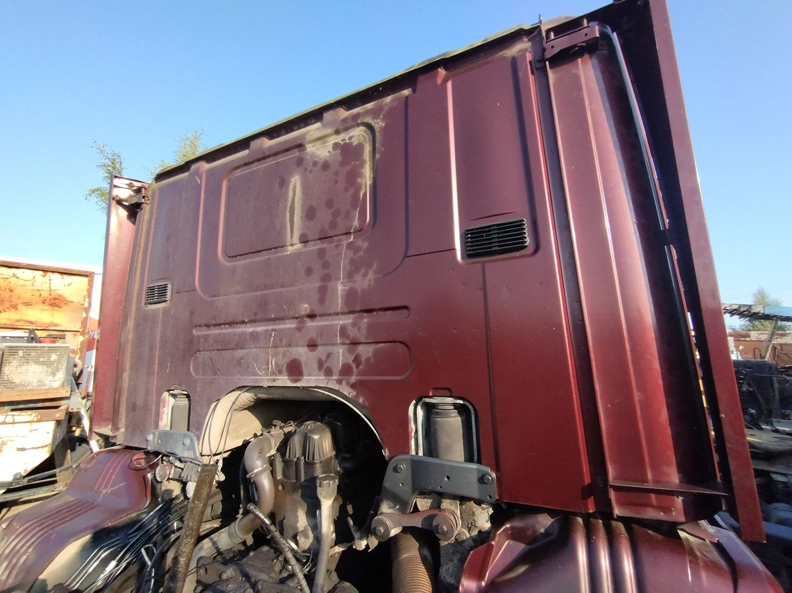 KABINA Scania 94 114 124 - Cabine et intérieur: photos 4 KABINA Scania 94 114 124 - Cabine et intérieur: photos 4