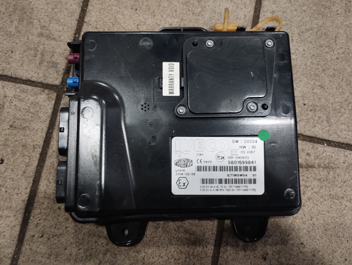 MODUŁ STEROWNIK TELEMATYKI IVECO STARLIS HI-WAY E6 5801699841 - Cabine et intérieur: photos 1 MODUŁ STEROWNIK TELEMATYKI IVECO STARLIS HI-WAY E6 5801699841 - Cabine et intérieur: photos 1