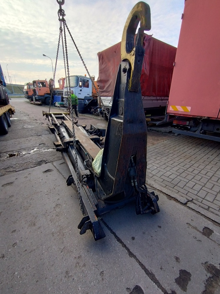 MULTILIFT LHT 260 61 20T 7M - Ampliroll/ Multibenne système: photos 3 MULTILIFT LHT 260 61 20T 7M - Ampliroll/ Multibenne système: photos 3