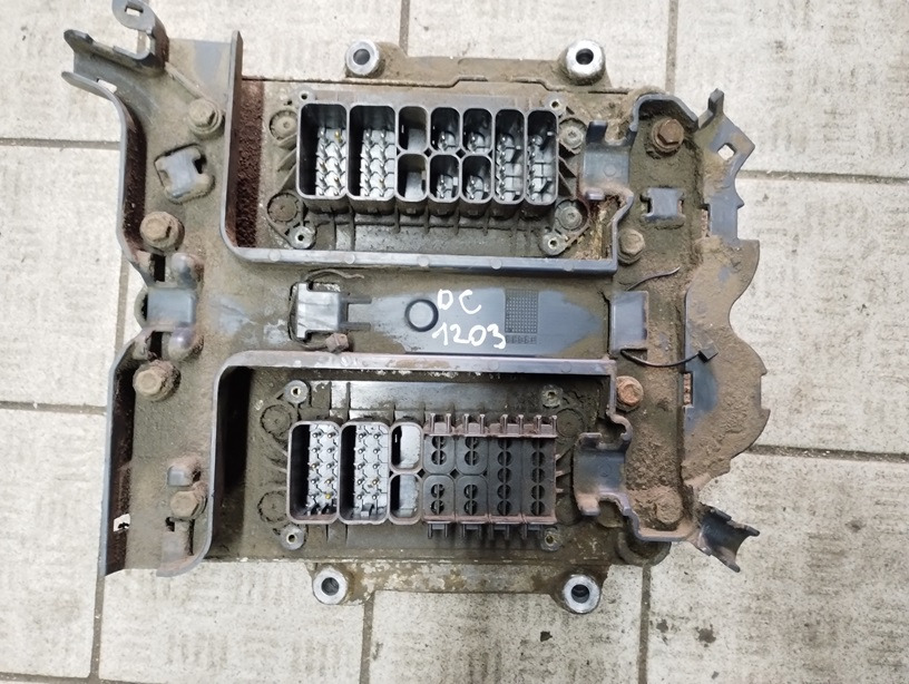 STEROWNIK SILNIKA SCANIA 124 420 DC1203 1722829 - Bloc de gestion: photos 1 STEROWNIK SILNIKA SCANIA 124 420 DC1203 1722829 - Bloc de gestion: photos 1