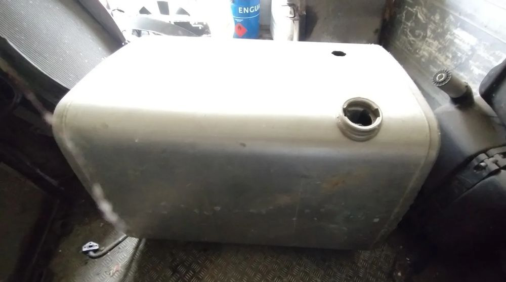 Zbiornik paliwa IVECO 100x70x70 450 LIT - Réservoir de carburant pour Camion: photos 1 Zbiornik paliwa IVECO 100x70x70 450 LIT - Réservoir de carburant pour Camion: photos 1