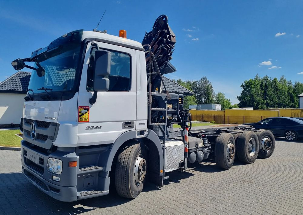 Mercedes-Benz Actros 3244 - Camion grue: photos 1 Mercedes-Benz Actros 3244 - Camion grue: photos 1