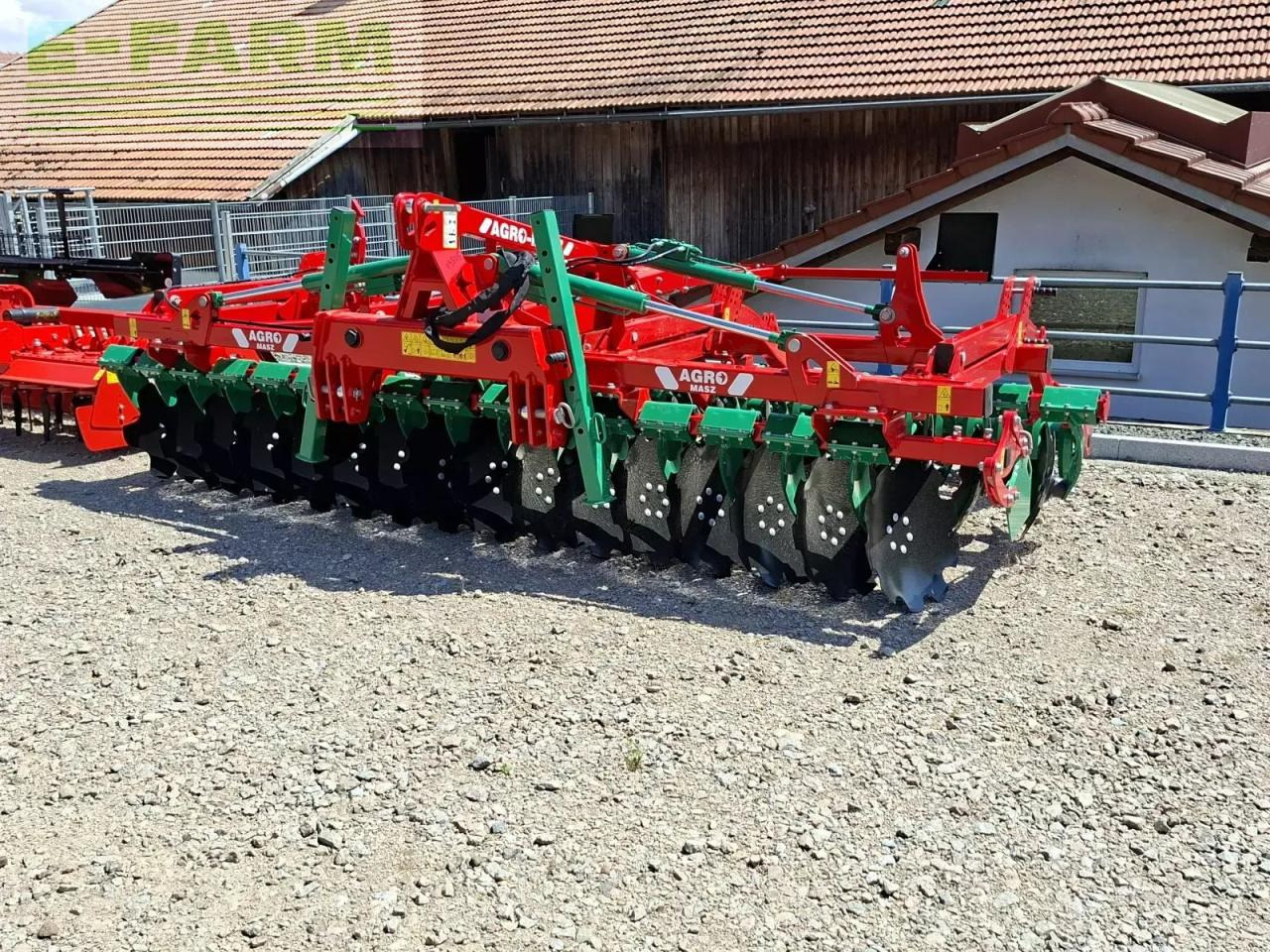 Agro-Masz bt 40 h - Cover crop: photos 3 Agro-Masz bt 40 h - Cover crop: photos 3