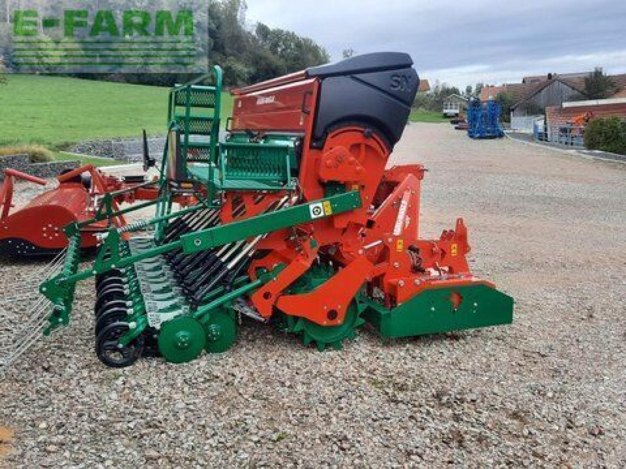 Agro-Masz sn 301 - Semoir: photos 2 Agro-Masz sn 301 - Semoir: photos 2