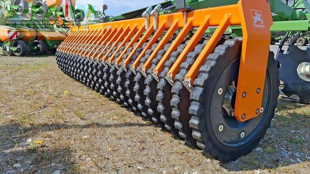Amazone cenius 3003 kwm - Bineuse: photos 3 Amazone cenius 3003 kwm - Bineuse: photos 3