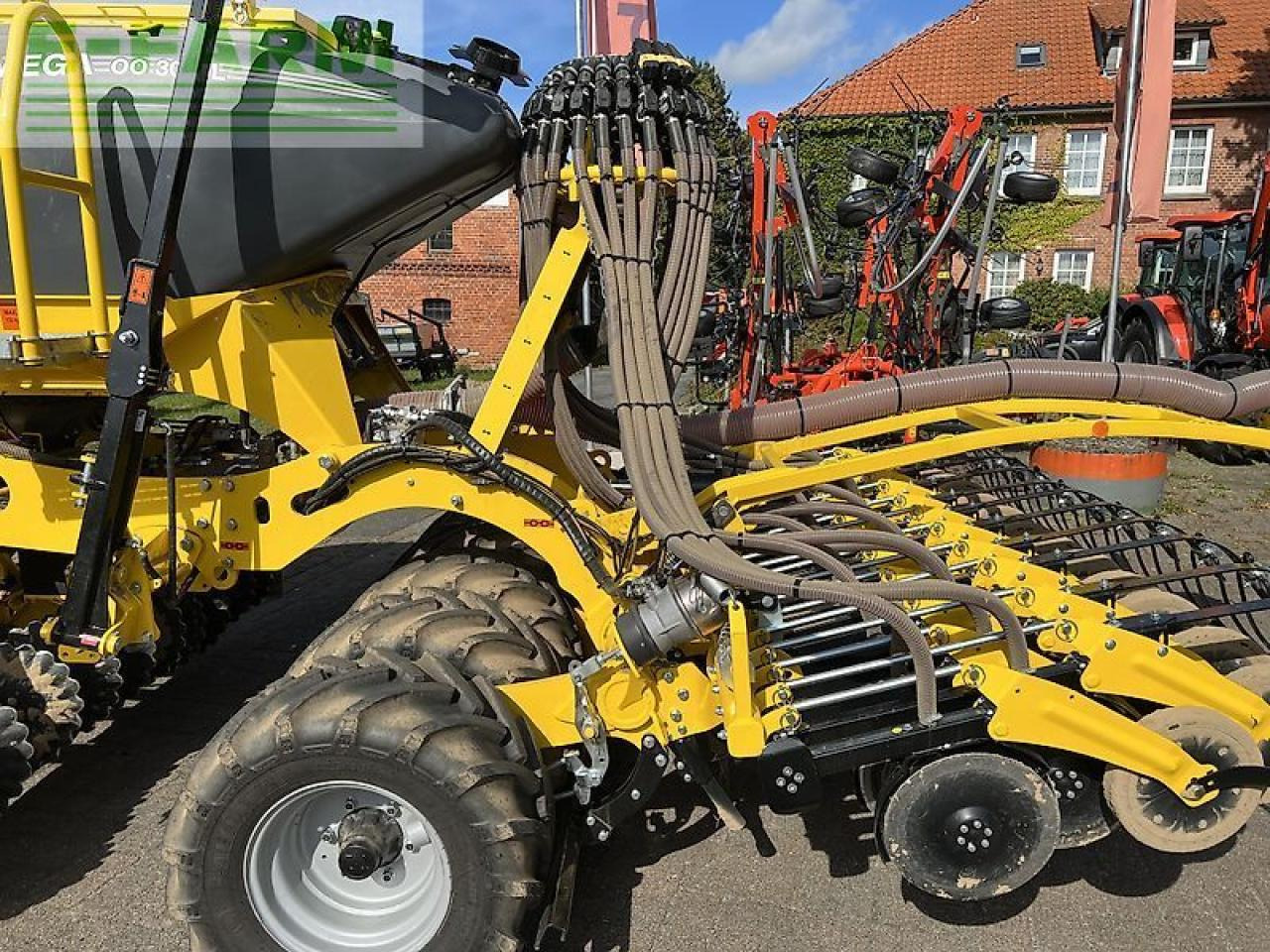 Bednar omega oo 3000 l - Semoir: photos 5 Bednar omega oo 3000 l - Semoir: photos 5