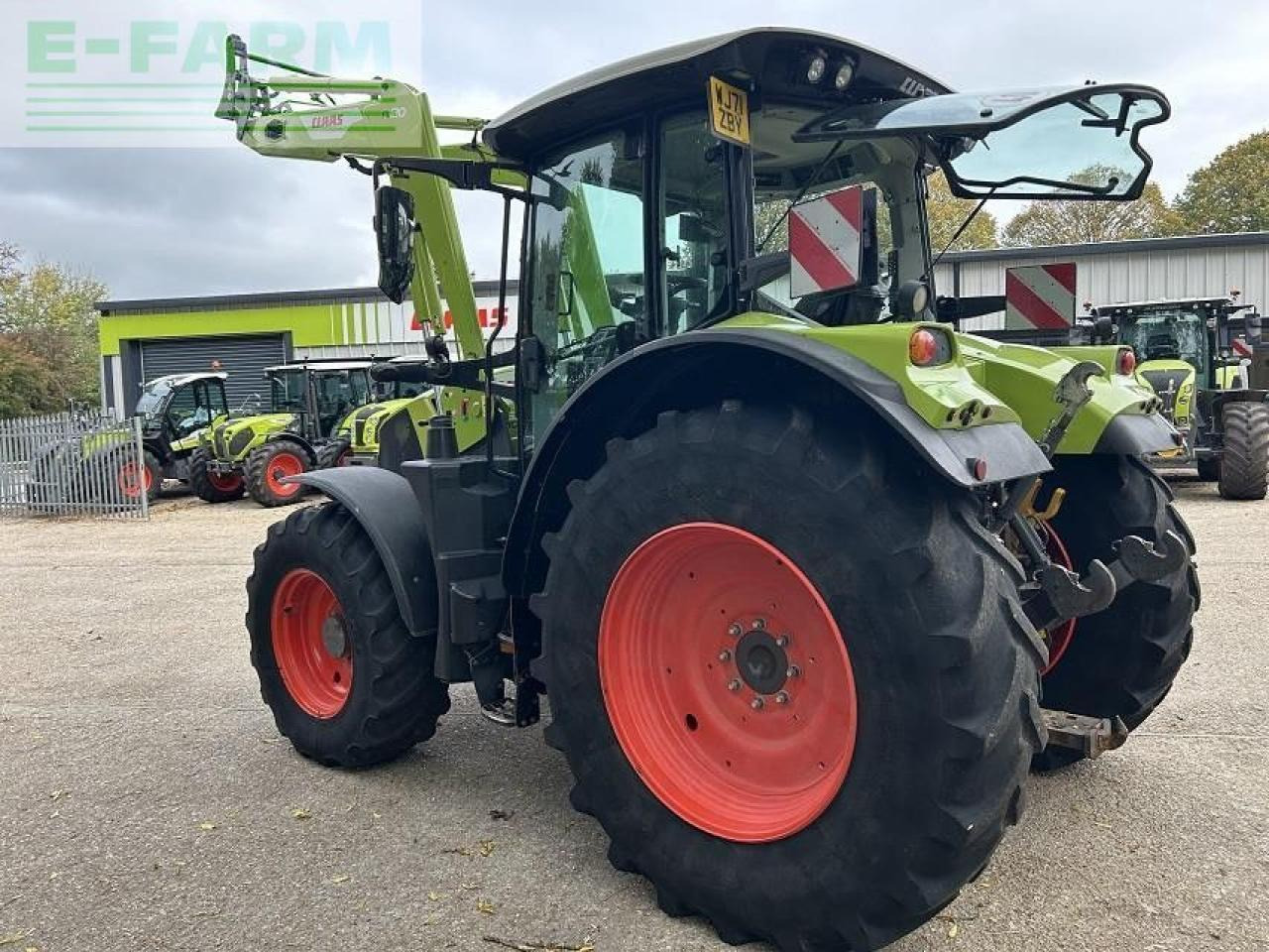 CLAAS ARION 550 CIS 40K CIS - Tracteur agricole: photos 4 CLAAS ARION 550 CIS 40K CIS - Tracteur agricole: photos 4