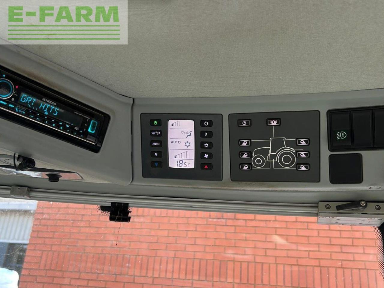 CLAAS ARION 630 HEXASHIFT - STAGE V CEBIS 50K HEXASHIFT CEBIS - Tracteur agricole: photos 5 CLAAS ARION 630 HEXASHIFT - STAGE V CEBIS 50K HEXASHIFT CEBIS - Tracteur agricole: photos 5