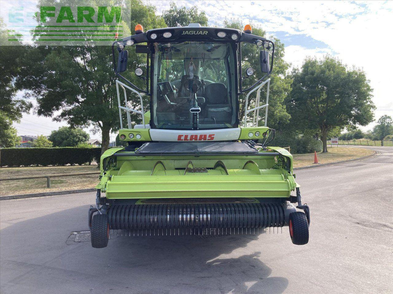 Ensileuse CLAAS JAGUAR 880 - STAGE V 4WD: photos 8