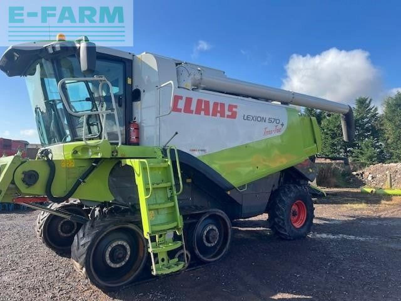 CLAAS LEXION 570 TT - Moissonneuse-batteuse: photos 1 CLAAS LEXION 570 TT - Moissonneuse-batteuse: photos 1