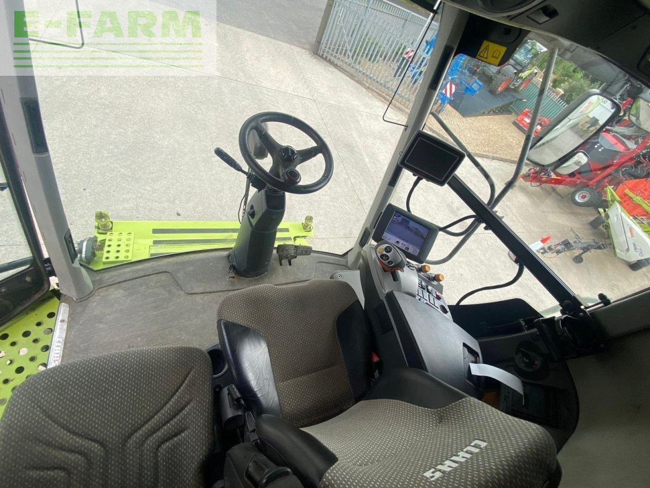 CLAAS LEXION 750 TT - Moissonneuse-batteuse: photos 5 CLAAS LEXION 750 TT - Moissonneuse-batteuse: photos 5