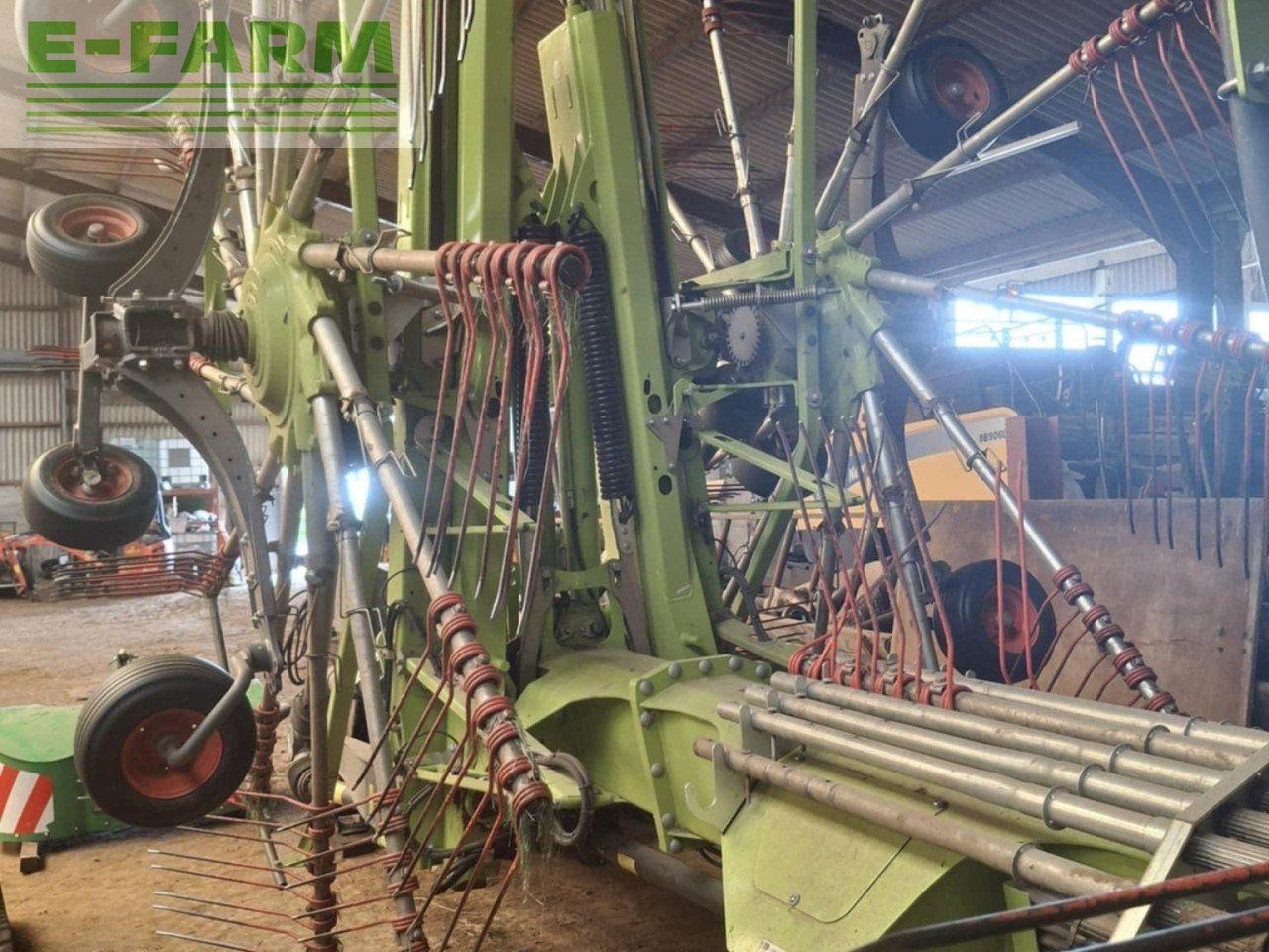 CLAAS LINER 4800 - Faneuse: photos 3 CLAAS LINER 4800 - Faneuse: photos 3