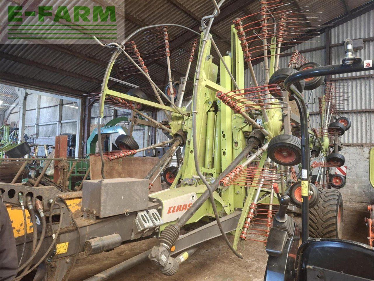 CLAAS LINER 4800 - Faneuse: photos 1 CLAAS LINER 4800 - Faneuse: photos 1