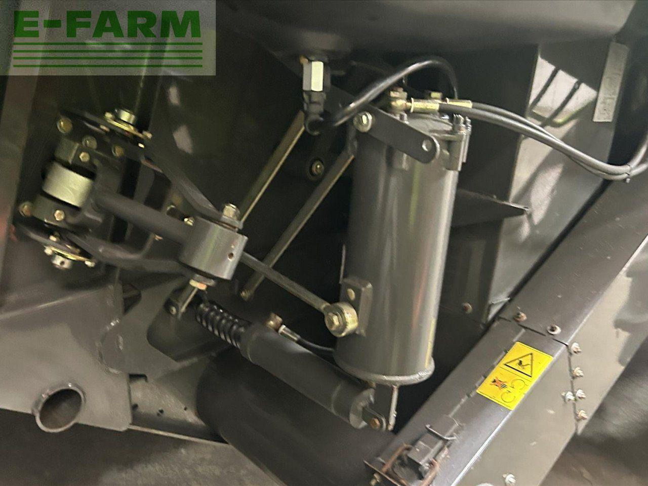 CLAAS USED 2012 LEXION 650 C/W V750 VARIO CUTTERBAR - Moissonneuse-batteuse: photos 4 CLAAS USED 2012 LEXION 650 C/W V750 VARIO CUTTERBAR - Moissonneuse-batteuse: photos 4