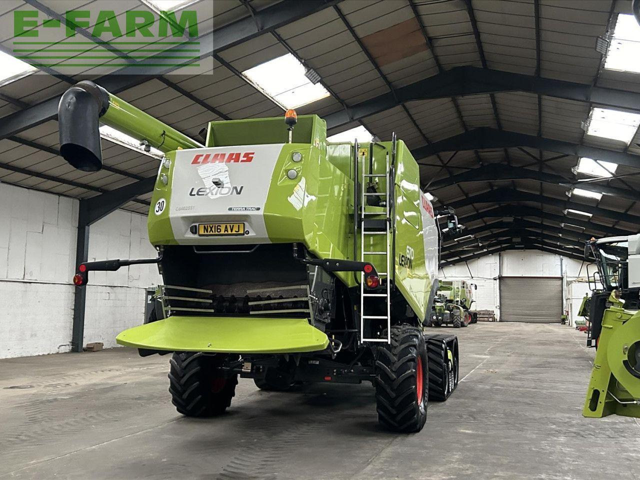 CLAAS USED 2016 LEXION 670TT C/W V770 VARIO CUTTERBAR (52804100) - Moissonneuse-batteuse: photos 5 CLAAS USED 2016 LEXION 670TT C/W V770 VARIO CUTTERBAR (52804100) - Moissonneuse-batteuse: photos 5