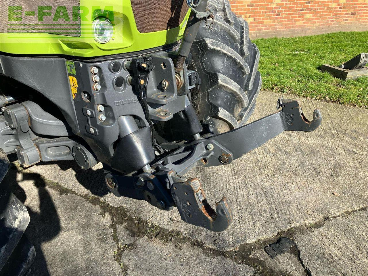 CLAAS USED 2017 AXION 950 - Tracteur agricole: photos 4 CLAAS USED 2017 AXION 950 - Tracteur agricole: photos 4
