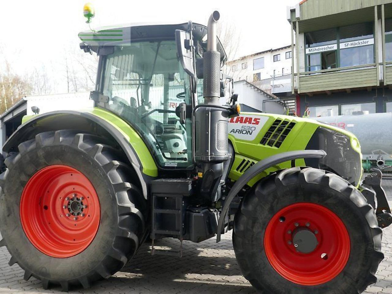 CLAAS arion 530 cis+ CIS - Tracteur agricole: photos 5 CLAAS arion 530 cis+ CIS - Tracteur agricole: photos 5