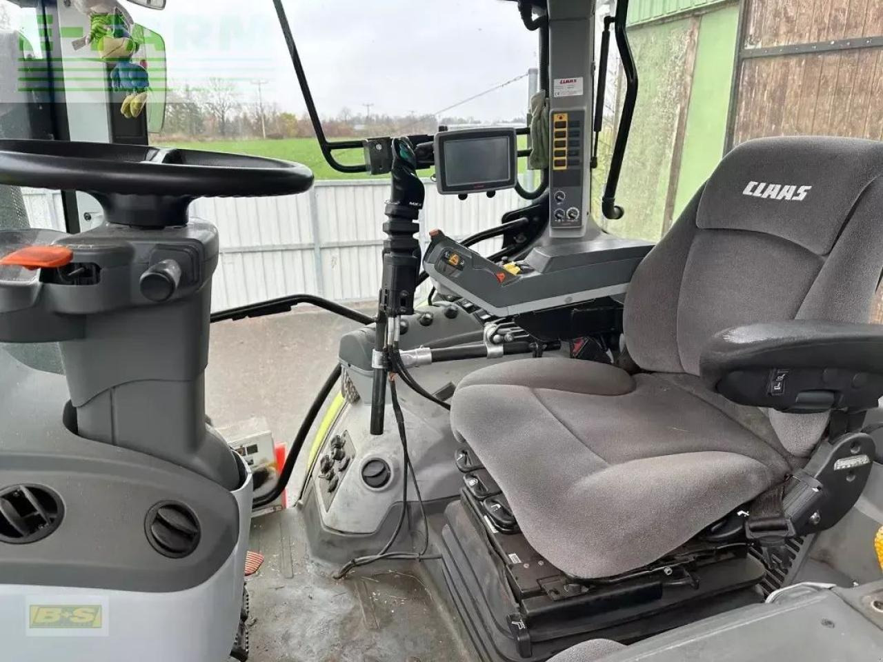 CLAAS arion 620 - Tracteur agricole: photos 5 CLAAS arion 620 - Tracteur agricole: photos 5