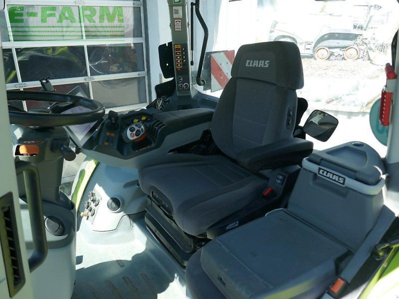Tracteur agricole CLAAS arion 660 cmatic cebis CMATIC CEBIS: photos 8