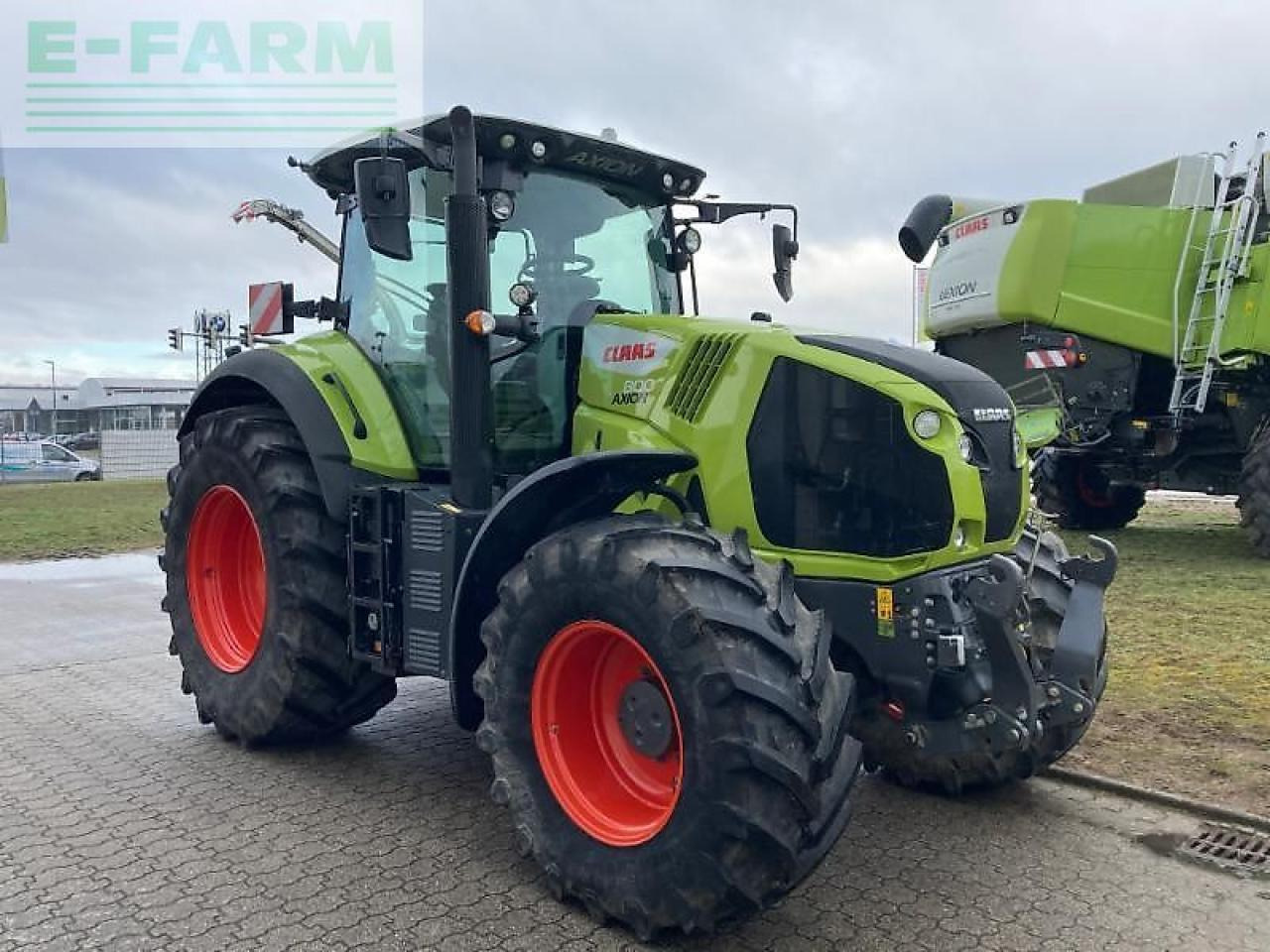CLAAS axion 800 cis+ - Tracteur agricole: photos 3 CLAAS axion 800 cis+ - Tracteur agricole: photos 3