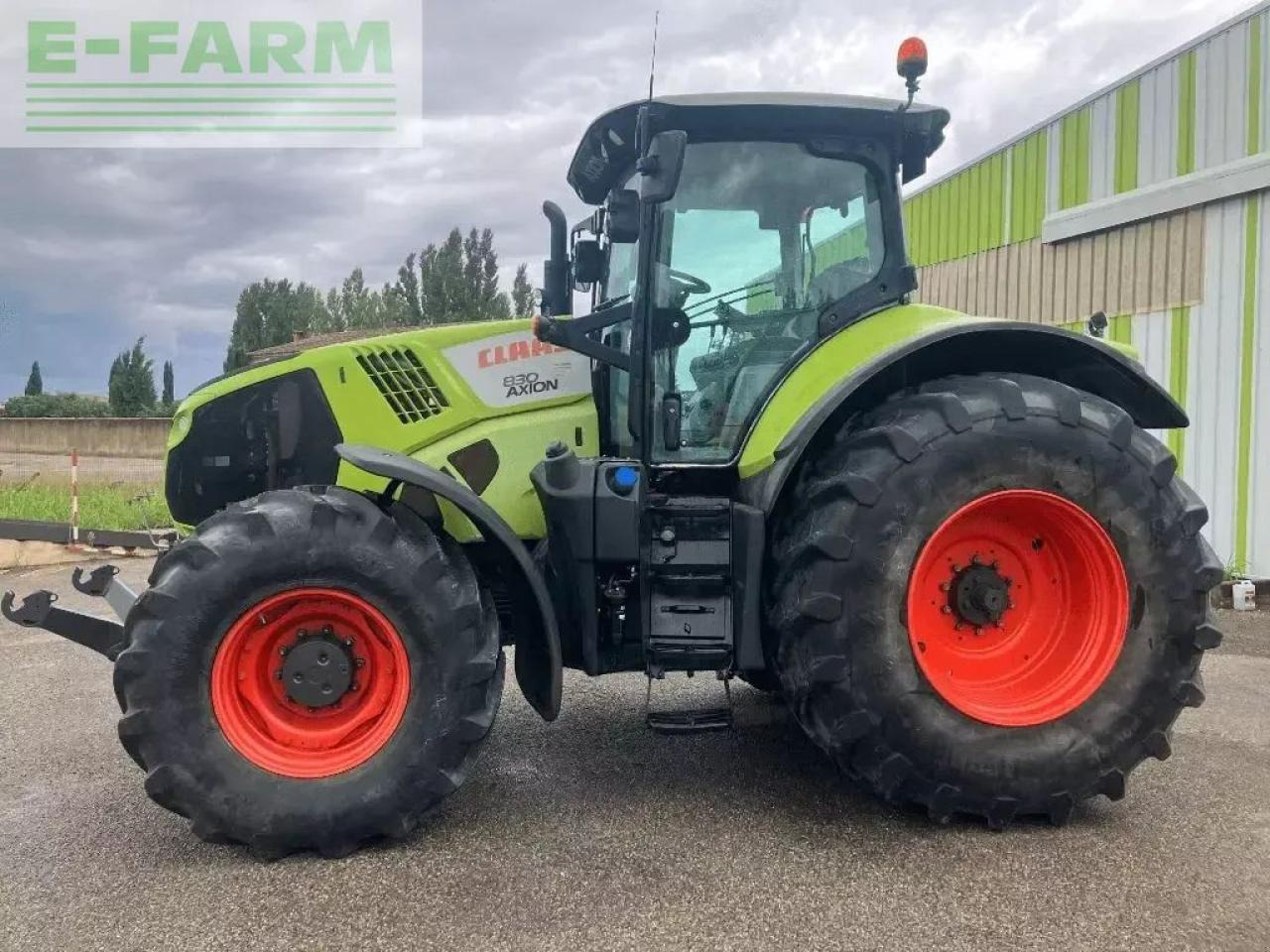 CLAAS axion 830 cis - Tracteur agricole: photos 2 CLAAS axion 830 cis - Tracteur agricole: photos 2