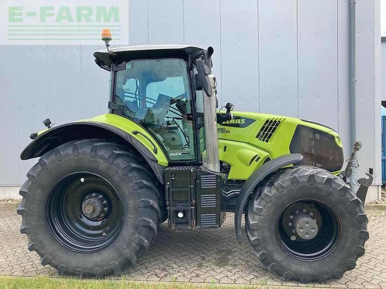 CLAAS axion 830 cmatic CMATIC - Tracteur agricole: photos 1 CLAAS axion 830 cmatic CMATIC - Tracteur agricole: photos 1