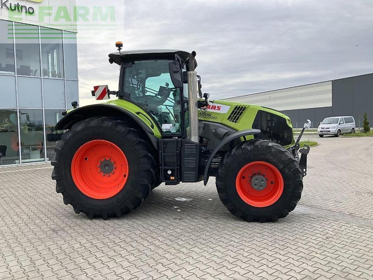 CLAAS axion 870 - Tracteur agricole: photos 2 CLAAS axion 870 - Tracteur agricole: photos 2