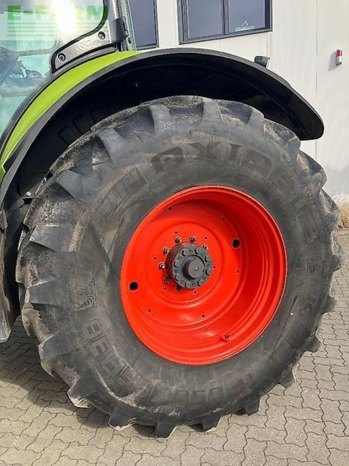 CLAAS axion 870 cmatic CMATIC - Tracteur agricole: photos 4 CLAAS axion 870 cmatic CMATIC - Tracteur agricole: photos 4