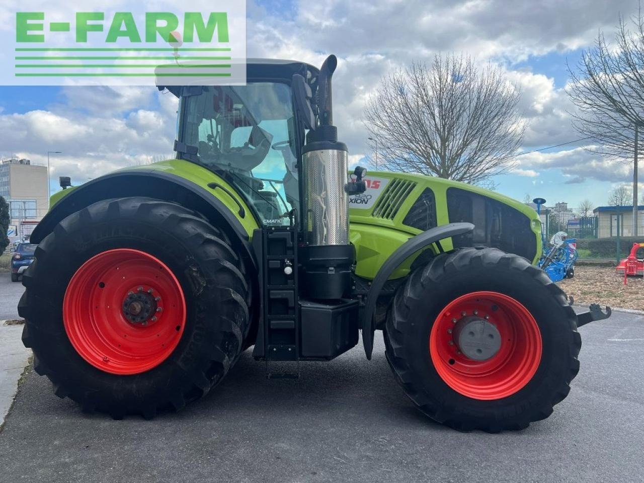 CLAAS axion 920 cebis - Tracteur agricole: photos 4 CLAAS axion 920 cebis - Tracteur agricole: photos 4