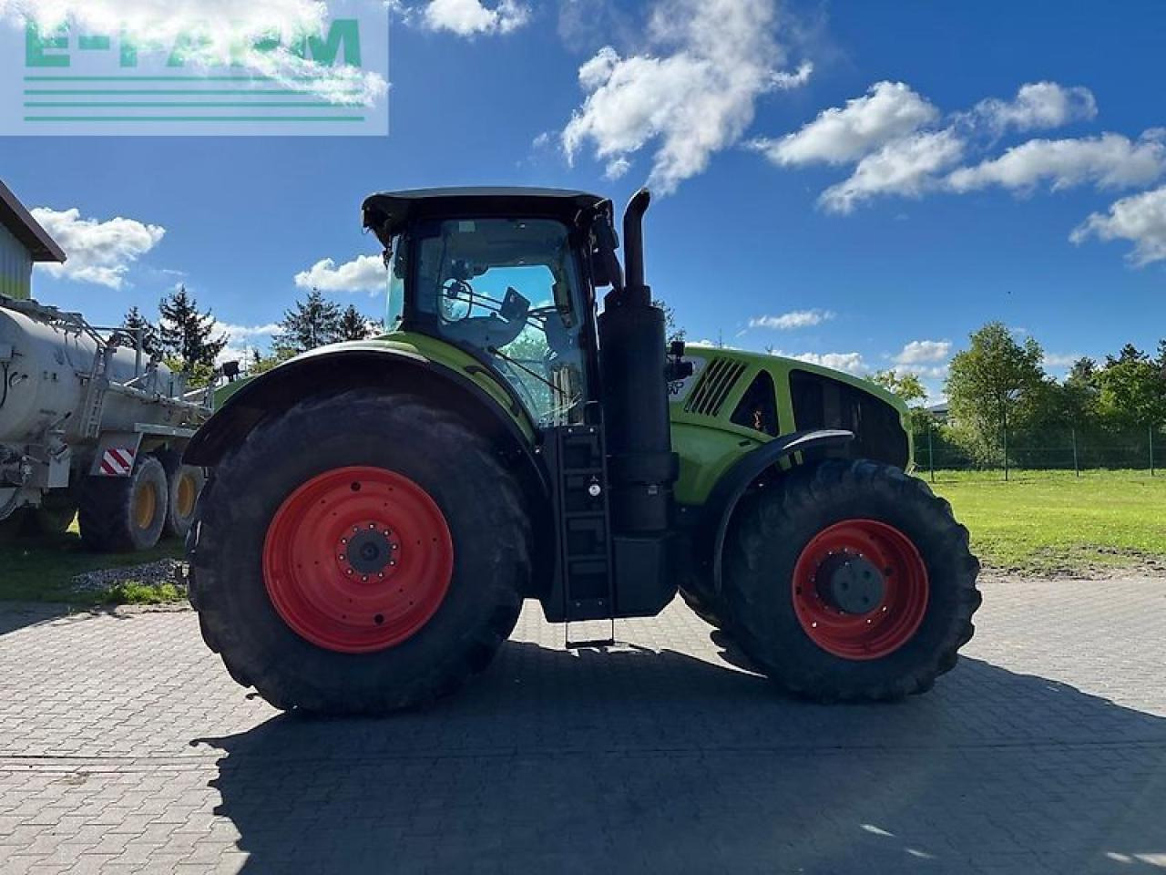 CLAAS axion 930 cmatic ceb - Tracteur agricole: photos 4 CLAAS axion 930 cmatic ceb - Tracteur agricole: photos 4