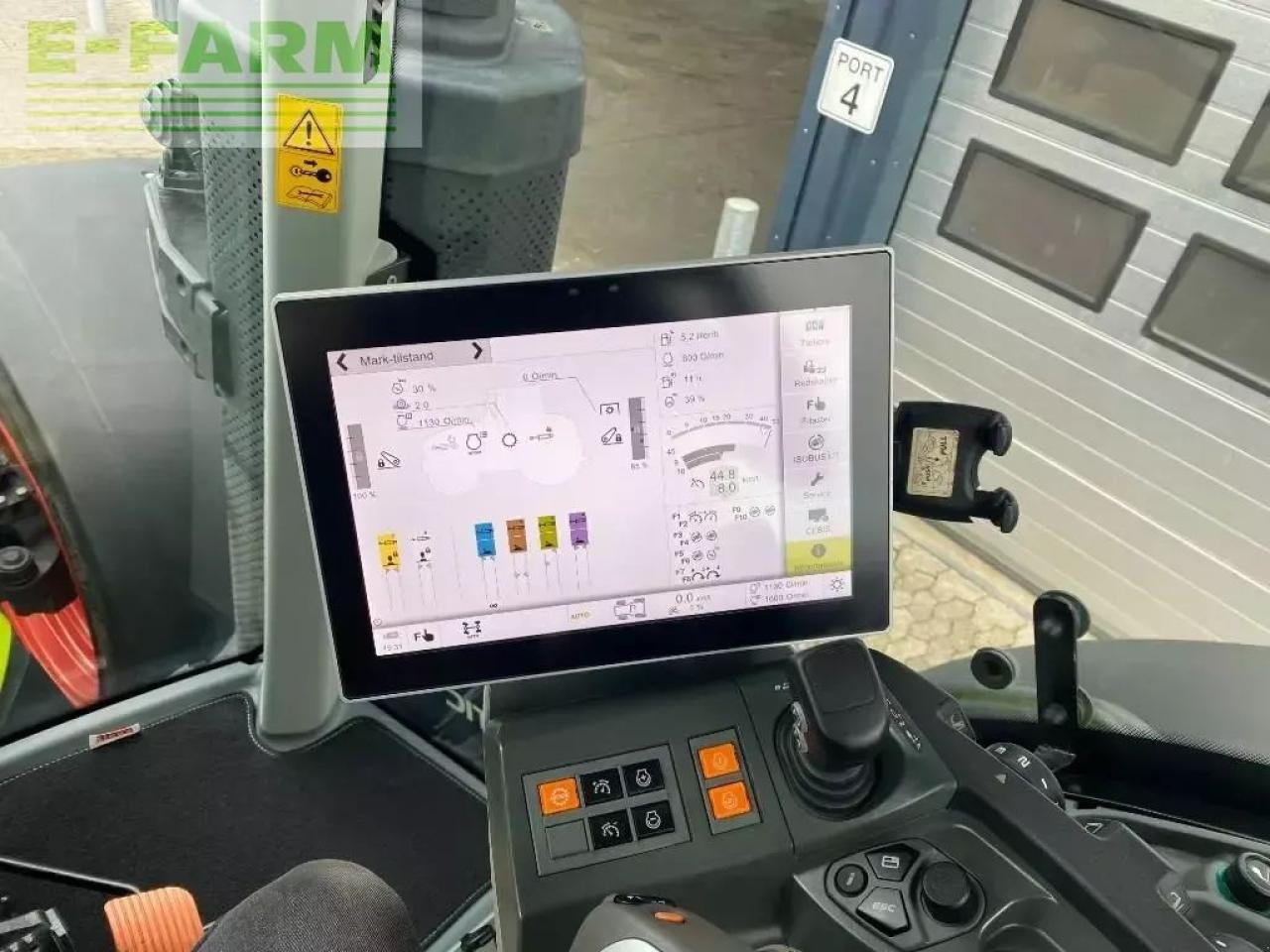 CLAAS axion 940 cmatic - Tracteur agricole: photos 4 CLAAS axion 940 cmatic - Tracteur agricole: photos 4