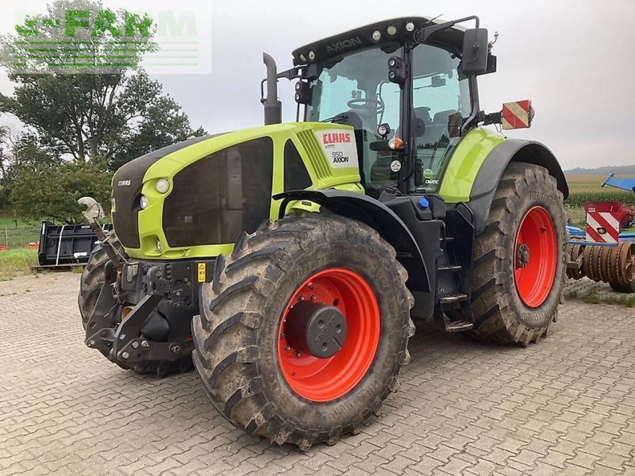 CLAAS axion 950 - Tracteur agricole: photos 1 CLAAS axion 950 - Tracteur agricole: photos 1