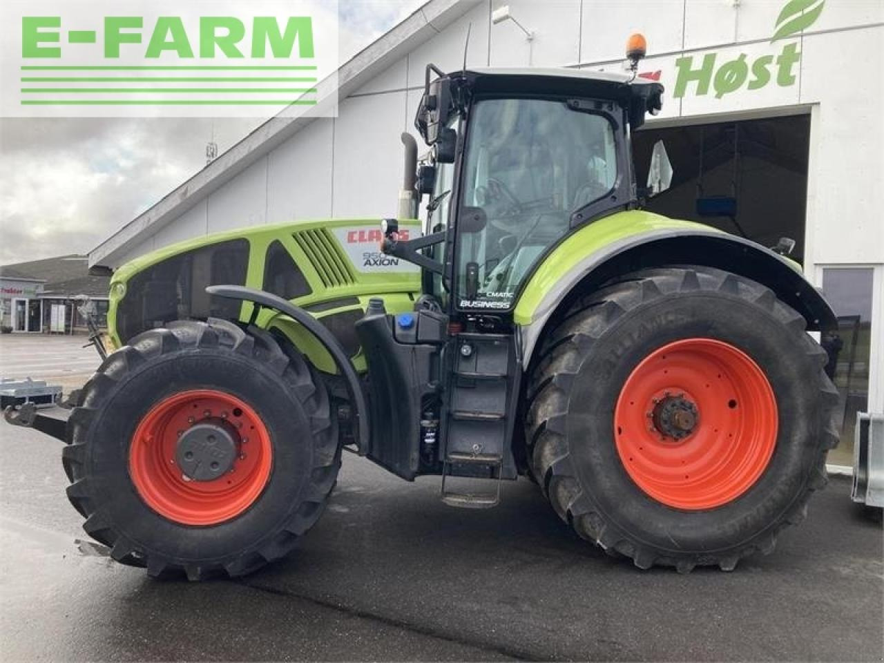 CLAAS axion 950 cmatic cebis CMATIC CEBIS - Tracteur agricole: photos 2 CLAAS axion 950 cmatic cebis CMATIC CEBIS - Tracteur agricole: photos 2