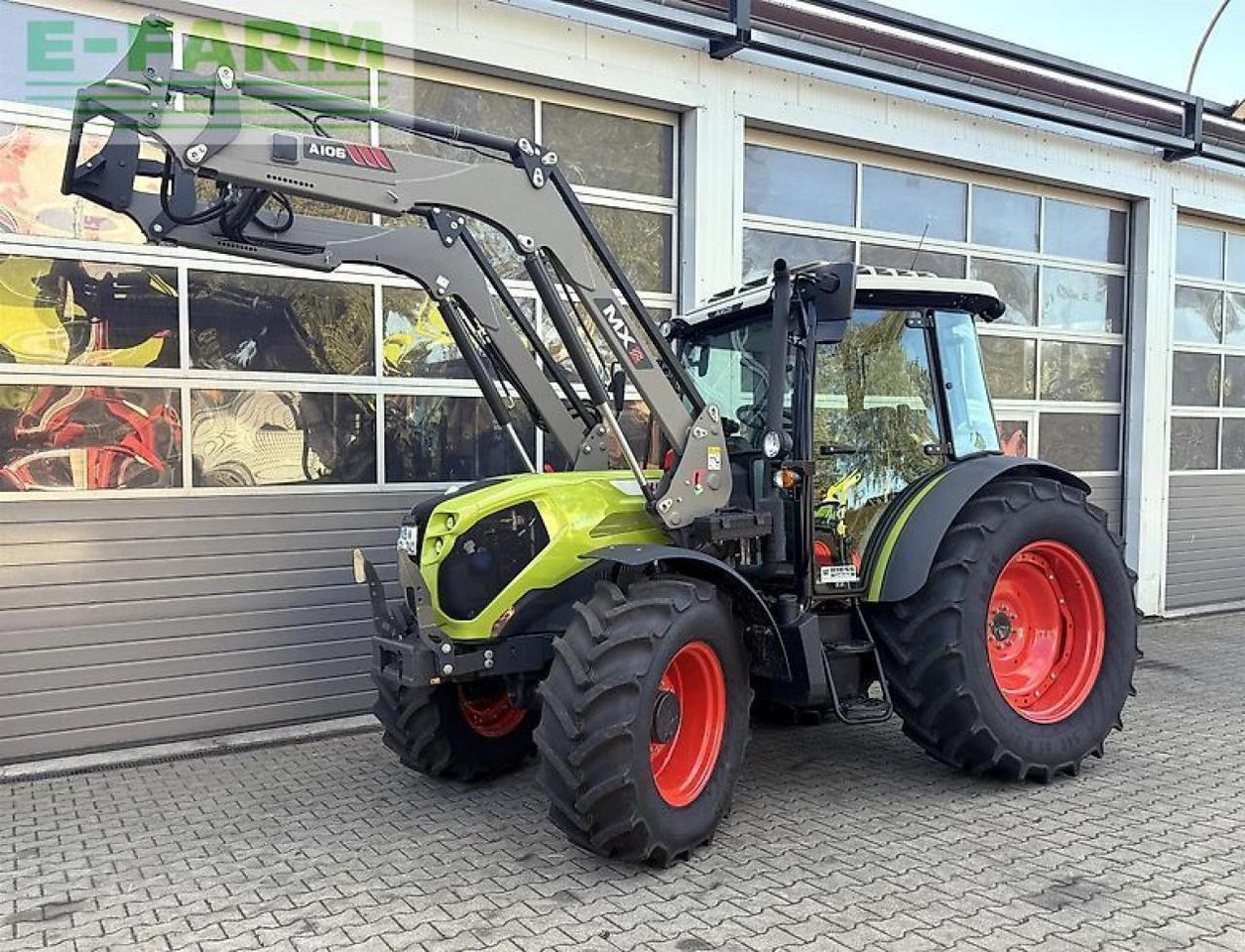 CLAAS axos 240 advanced + mx a106 - Tracteur agricole: photos 1 CLAAS axos 240 advanced + mx a106 - Tracteur agricole: photos 1