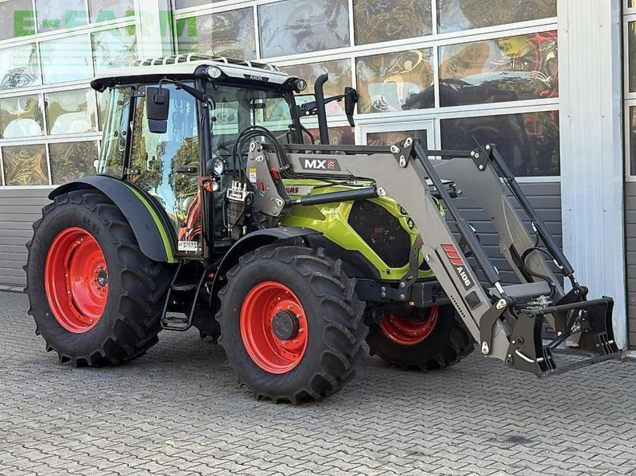 CLAAS axos 240 advanced + mx a106 - Tracteur agricole: photos 2 CLAAS axos 240 advanced + mx a106 - Tracteur agricole: photos 2