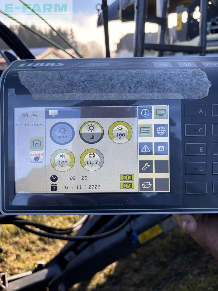 Presse à balles cubiques CLAAS claas variant 585 rc: photos 27 Presse à balles cubiques CLAAS claas variant 585 rc: photos 27