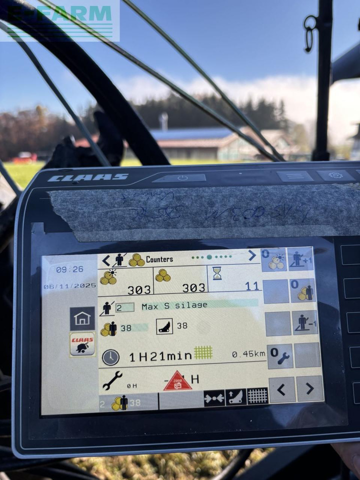 Presse à balles cubiques CLAAS claas variant 585 rc: photos 24 Presse à balles cubiques CLAAS claas variant 585 rc: photos 24