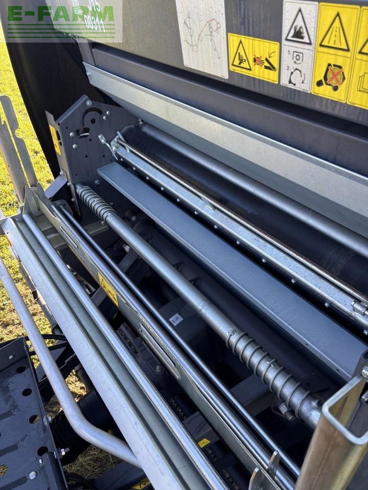 Presse à balles cubiques CLAAS claas variant 585 rc: photos 18 Presse à balles cubiques CLAAS claas variant 585 rc: photos 18