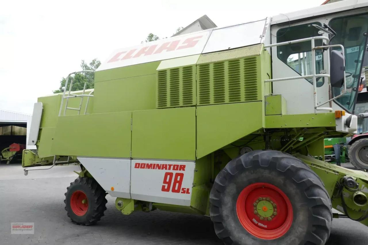 CLAAS dominator 98 sl - Moissonneuse-batteuse: photos 4 CLAAS dominator 98 sl - Moissonneuse-batteuse: photos 4