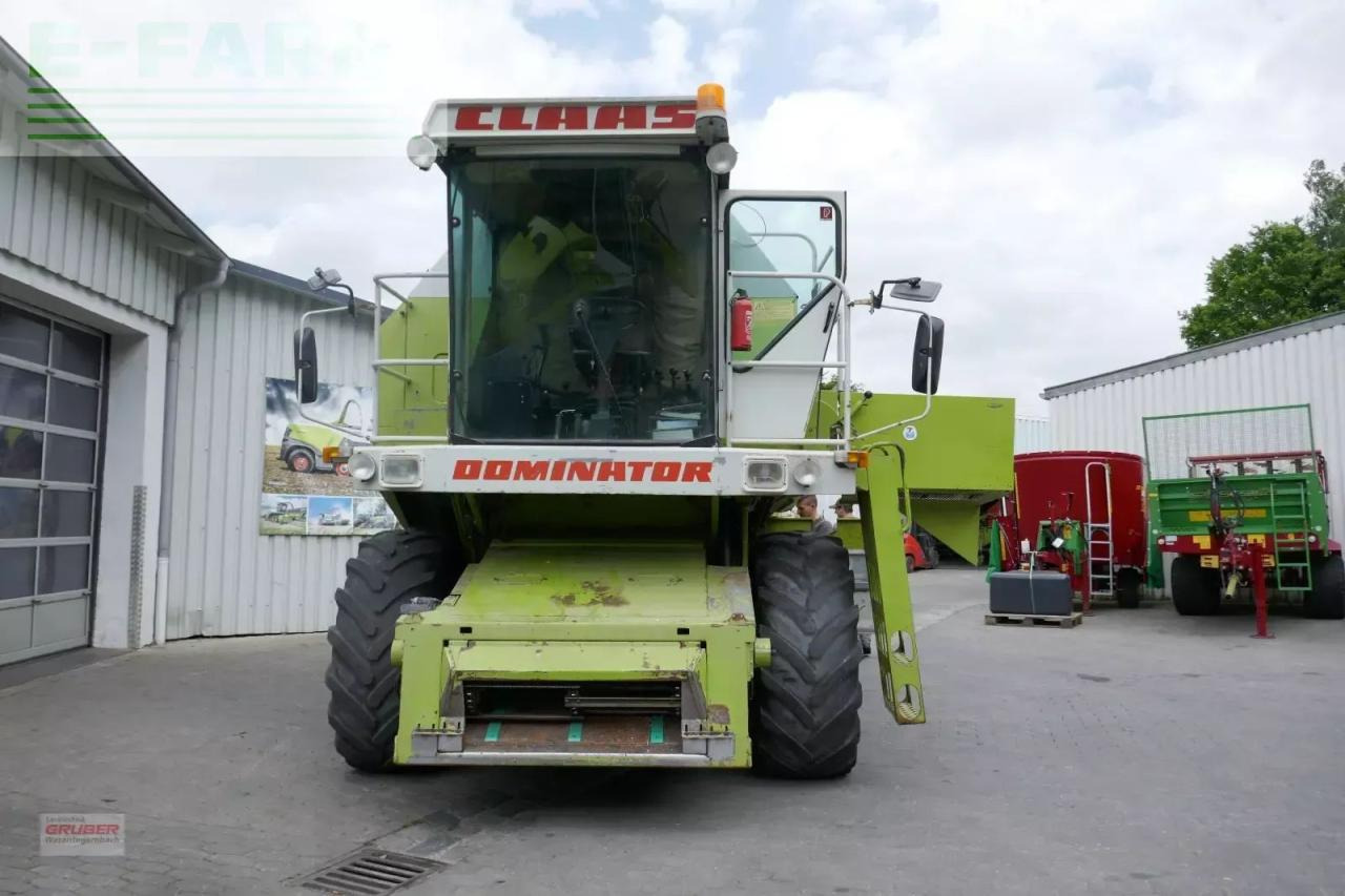CLAAS dominator 98 sl - Moissonneuse-batteuse: photos 2 CLAAS dominator 98 sl - Moissonneuse-batteuse: photos 2