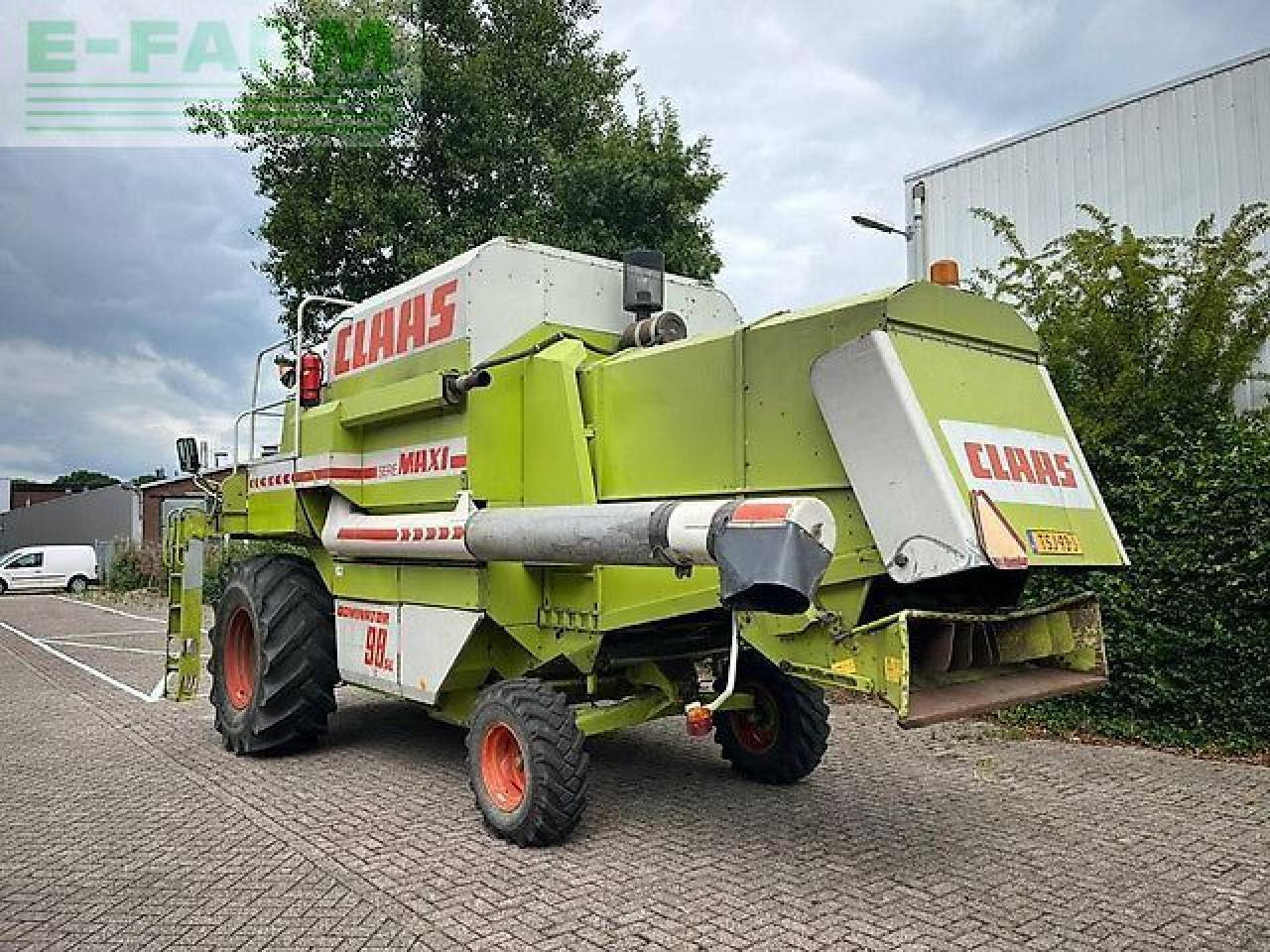 CLAAS dominator 98 sl maxi - Moissonneuse-batteuse: photos 2 CLAAS dominator 98 sl maxi - Moissonneuse-batteuse: photos 2