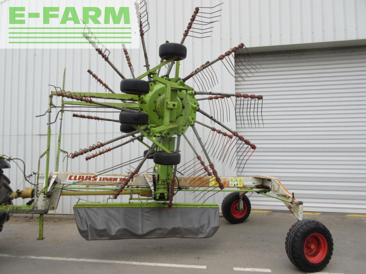 CLAAS l 780 l - Faneuse: photos 1 CLAAS l 780 l - Faneuse: photos 1