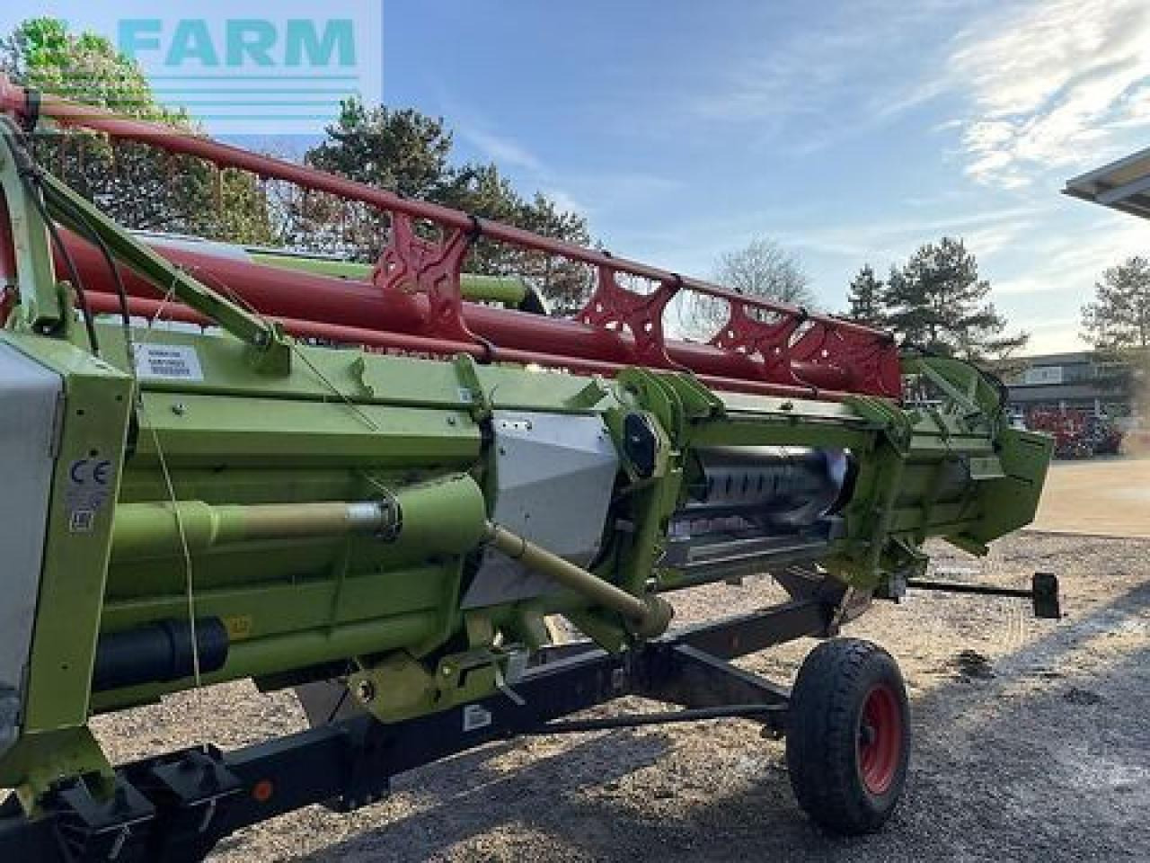 Moissonneuse-batteuse CLAAS lexion 5300: photos 12